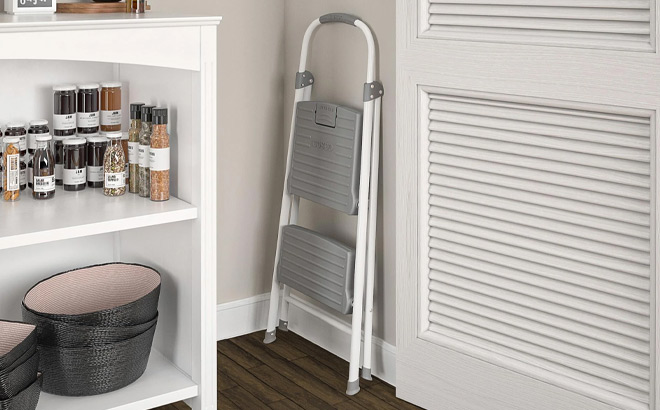 2 Step Connection Folding Step Stool 2 Step Connection Folding Step Stool