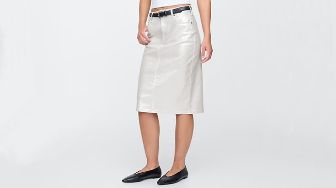 A person wearing a GAP Womens Denim Midi Skirt A person wearing a GAP Womens Denim Midi Skirt