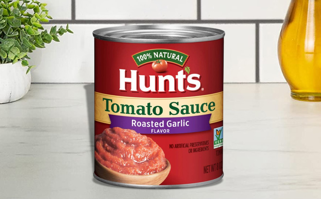 Hunts Tomato Sauce with Roasted Garlic