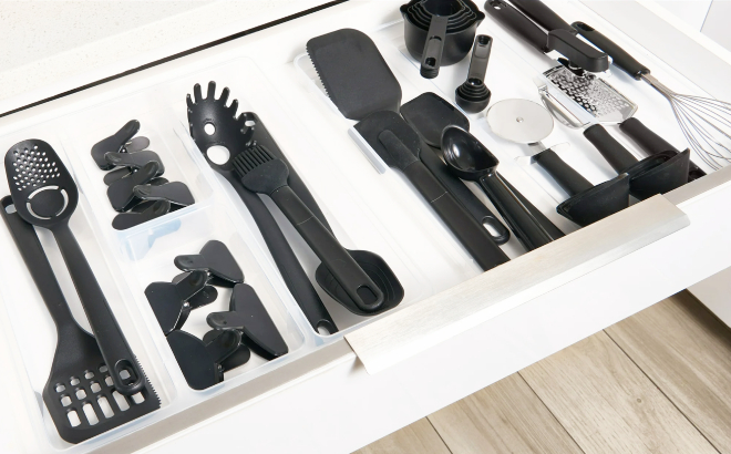 Mainstays Kitchen Gadget Set with Storage Containers