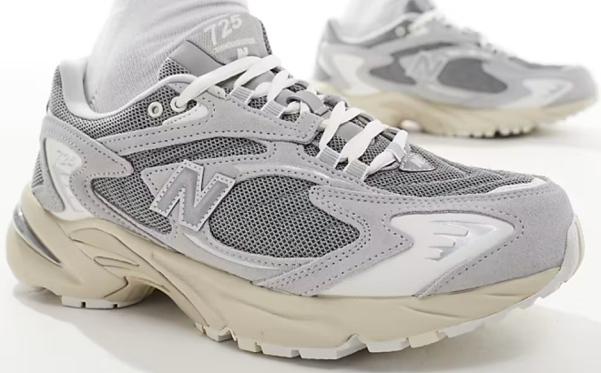 New Balance 725 Shoes New Balance 725 Shoes