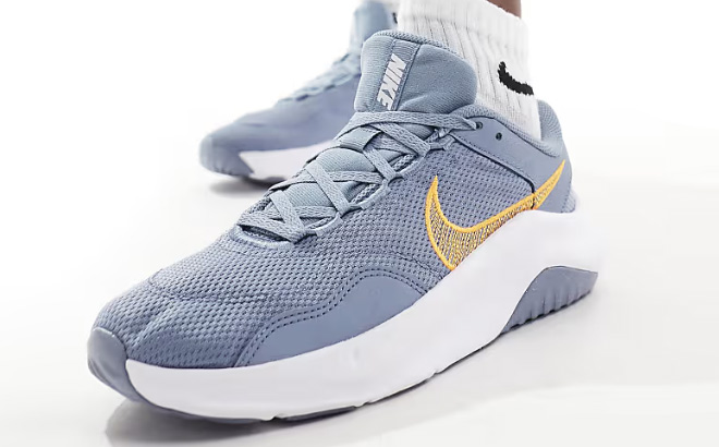 Nike Training Legend Essential 3 Sneakers