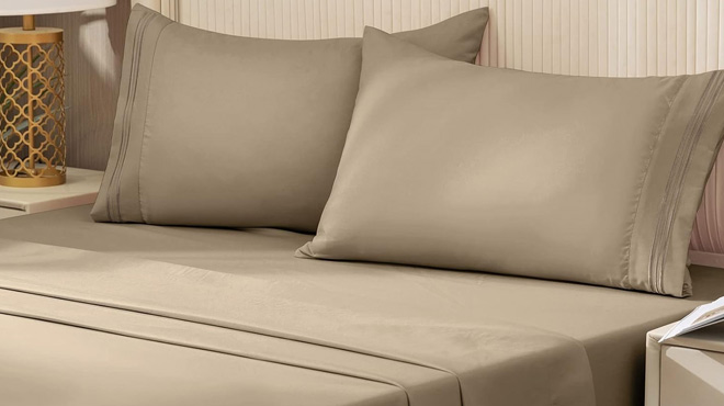 Redkey 4 Piece Full Size Sheet Set Redkey 4 Piece Full Size Sheet Set