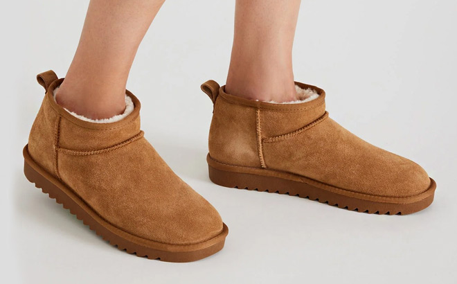 Steve Madden Cabin Tan Suede Booties