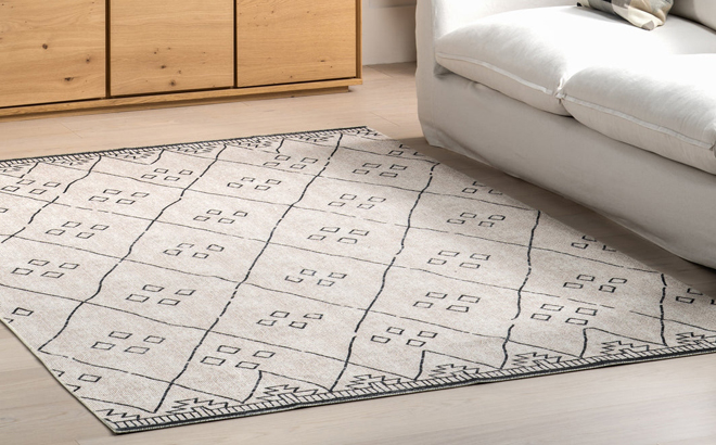 nuLOOM Sydney Machine Washable Area Rug on a Floor in a Room nuLOOM Sydney Machine Washable Area Rug on a Floor in a Room