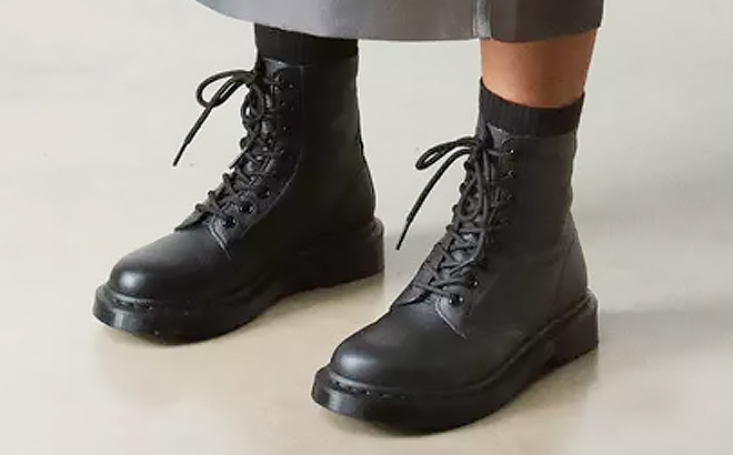 1460 WOMENS MONO LACE UP BOOTS