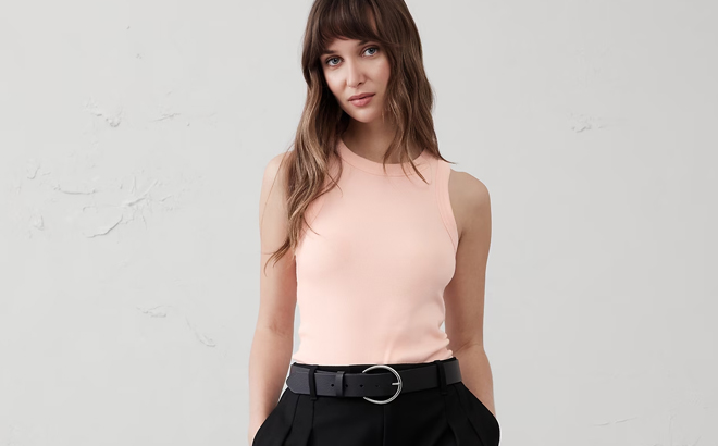 A lady wearing a Banana Republic Ribbed Racer Tank