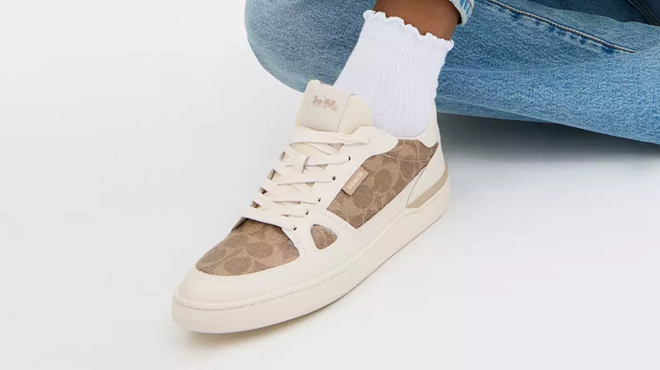 Coach Outlet Clip Court Low Top Sneaker In Signature Canvas Coach Outlet Clip Court Low Top Sneaker In Signature Canvas