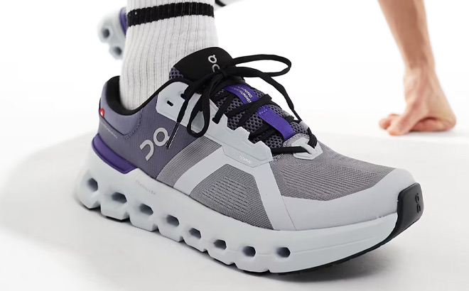 On Cloudrunner 2 Mens Shoe