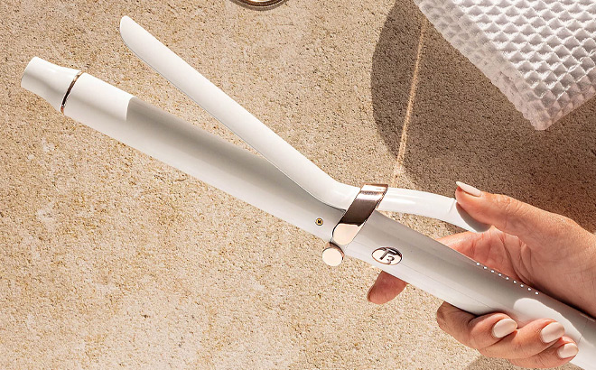 T3 SinglePass Ceramic Curling Iron T3 SinglePass Ceramic Curling Iron