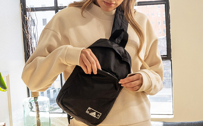 Adidas Essentials Small Crossbody