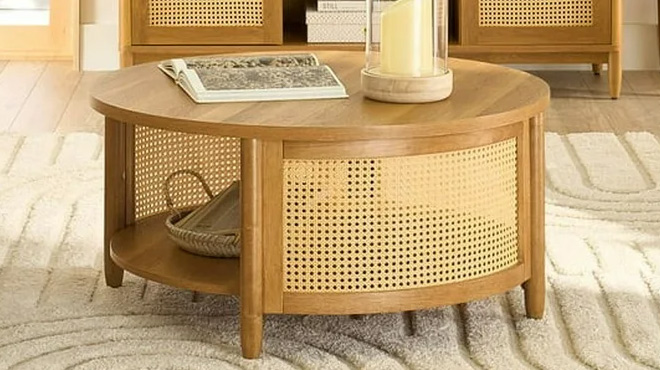 Better Homes and Garden Coffee Table