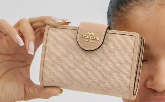 Coach Outlet Medium Corner Zip Wallet With Signature Canvas