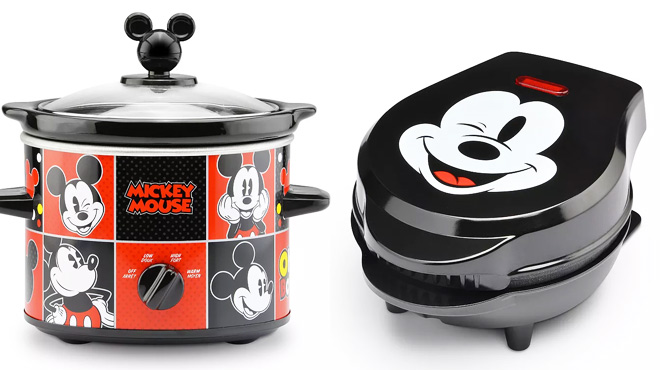 Disneys Mickey Mouse 2 Quart Slow Cooker