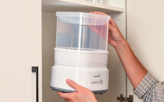 Grownsy Bottle Sterilizer and Dryer Grownsy Bottle Sterilizer and Dryer
