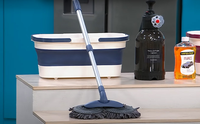HandiMop Car Washing Kit on the Table