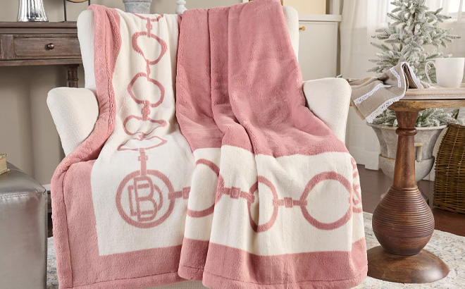 Hotel du Cobb Printed Border Plush Throw