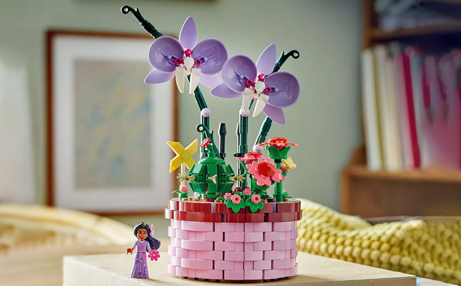 Lego Disneys Encanto Isabelas Flowerpot Building Set