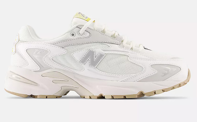 New Balance Shoe in White Color
