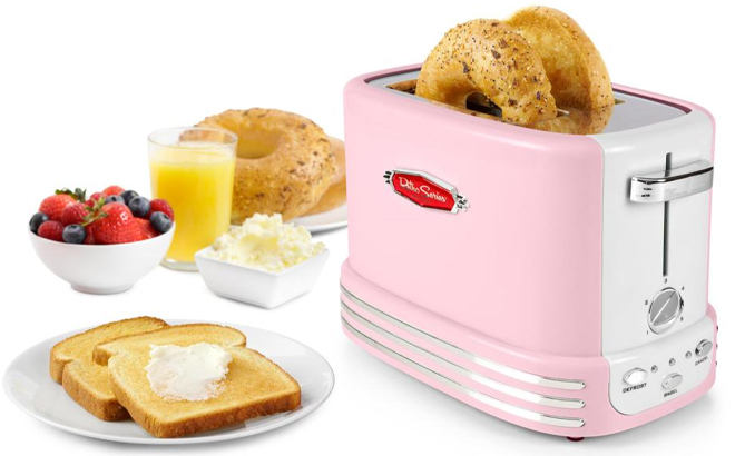 Nostalgia Retro 2 Slice Bagel Toaster in Pink Nostalgia Retro 2 Slice Bagel Toaster in Pink