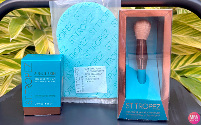 St Tropez Self Tan Contour Brush Kit St Tropez Self Tan Contour Brush Kit