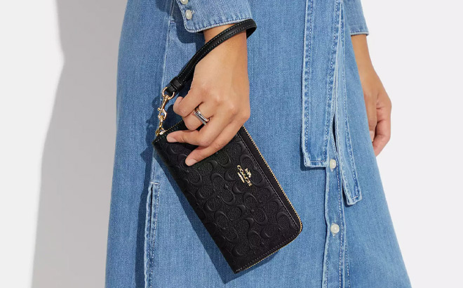 Coach Outlet Boxed Long Zip Around Wallet In Signature Leather Coach Outlet Boxed Long Zip Around Wallet In Signature Leather