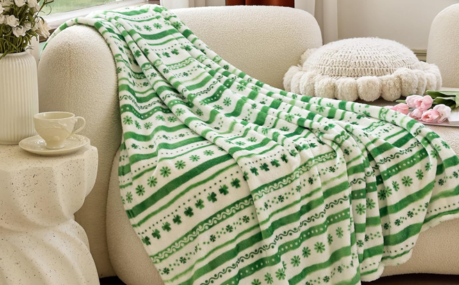 Elegant Comfort Super Soft Lucky Green Clover Throw Blanket