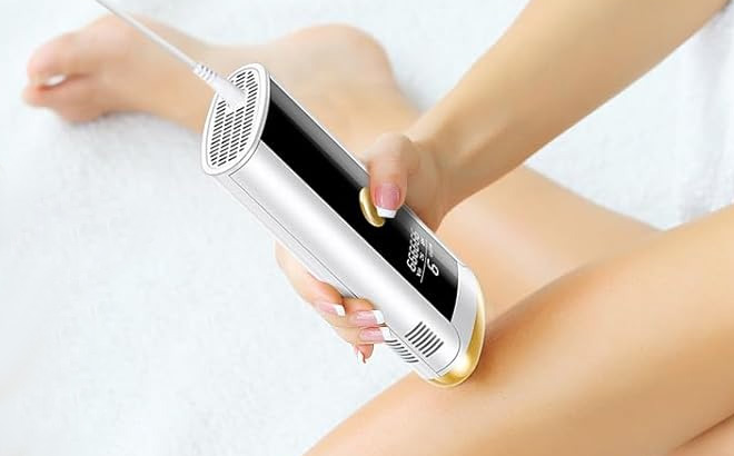 IPL Laser Hair Remover in Use IPL Laser Hair Remover in Use