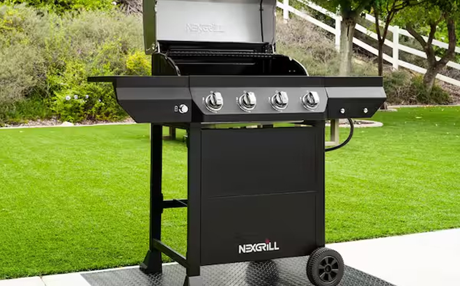 Nexgrill 4 Burner Propane Gas Grill in Black with Stainless Steel Main Lid Nexgrill 4 Burner Propane Gas Grill in Black with Stainless Steel Main Lid