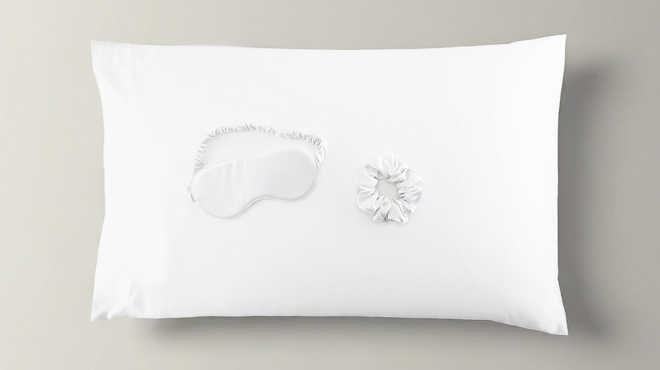 The Big One Satin Sleep Set in white color The Big One Satin Sleep Set in white color