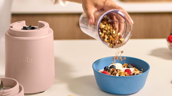 Bella Portable Rocket Blender Bella Portable Rocket Blender