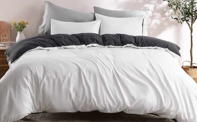Caromio 3 Piece Queen Size Duvet Cover Set