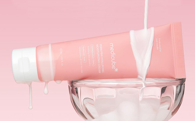 Medicube Salmon Pink Hyaluronic Moisturizing Cream Medicube Salmon Pink Hyaluronic Moisturizing Cream