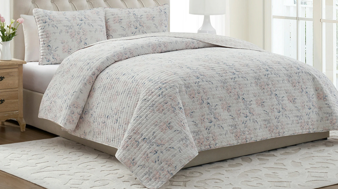 My Texas House 2 pc Reversible Cotton Quilt Set My Texas House 2 pc Reversible Cotton Quilt Set