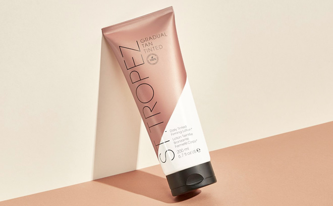 St Tropez Gradual Tan Daily Tinted Firming Lotion
