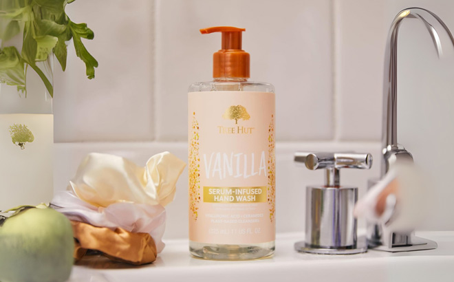 Tree Hut Vanilla Serum Infused Hand Wash