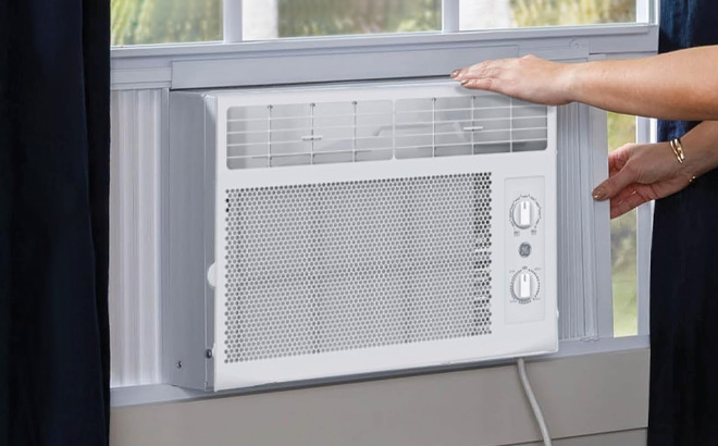 GE Window Air Conditioner Unit on the Window GE Window Air Conditioner Unit on the Window