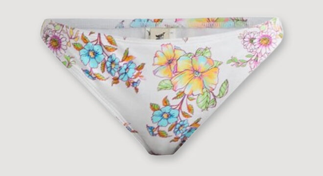 Jessica Simpson Womens Classic Bikini Bottom in White Floral Style Jessica Simpson Womens Classic Bikini Bottom in White Floral Style