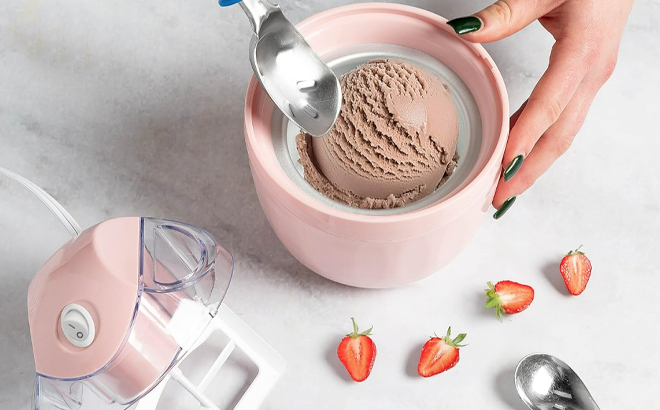 Tasty Mini Ice Cream Maker in Pink Color Tasty Mini Ice Cream Maker in Pink Color