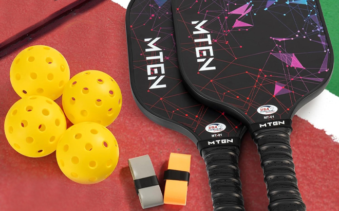Approved Fiberglass Surface Pickleball Set with Pickleball Rackets