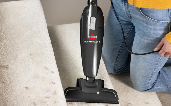 Bissell Featherweight Stick Lightweight Bagless Vacuum in Black Color