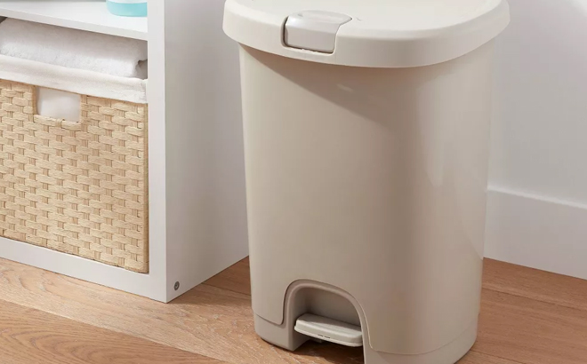 Brightroom 7gal Step Trash Can with Locking Lid Brightroom 7gal Step Trash Can with Locking Lid