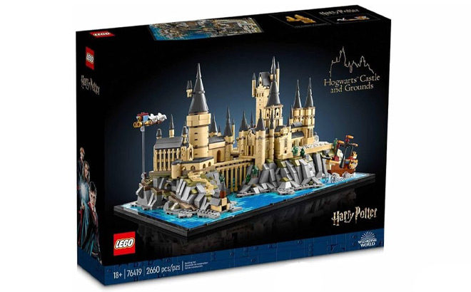 LEGO Harry Potter Hogwarts Castle and Grounds 2660 Piece Building Set