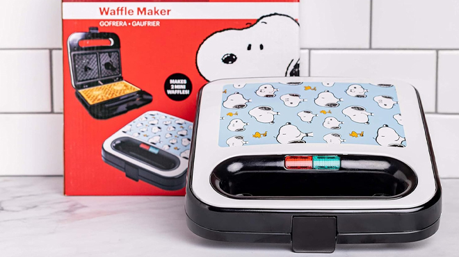 Peanuts Double Square Waffle Maker Peanuts Double Square Waffle Maker