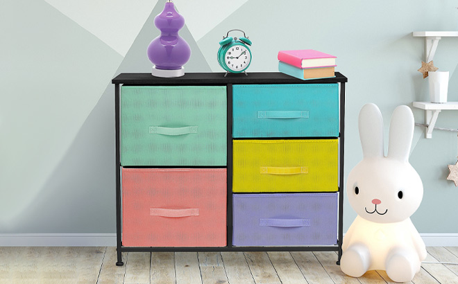Sorbus Dresser with 5 Drawers in the Kids Room