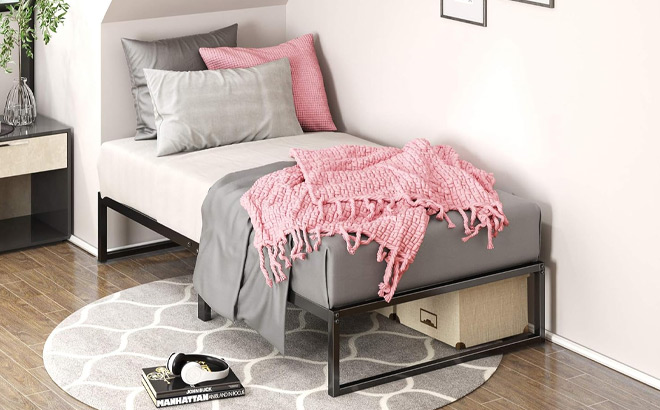 ZINUS 12 Inch Lorelei Metal Platform Bed Frame ZINUS 12 Inch Lorelei Metal Platform Bed Frame