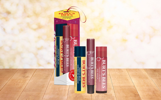 Burts Bees Mistletoe Kiss Red Holiday Gift Kit