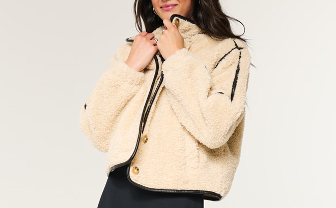 Hollister Sherpa Jacket 1