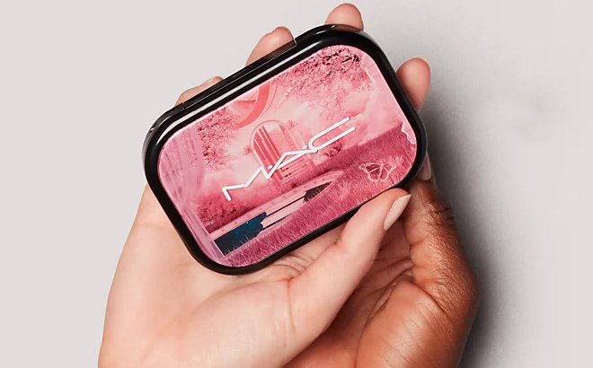 MAC Connect In Colour Eye Shadow Palette