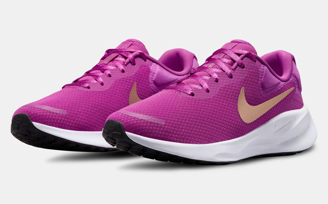 Nike Womens Revolution 7 Running Shoes in Purple Color